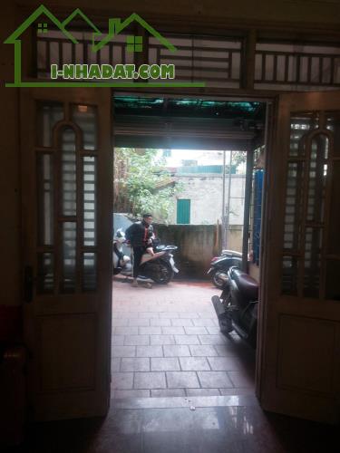 Ngõ 274 Nam Dư 49m2 5 tầng 6 phòng , 15m Oto tránh .Giá 5,75 tỷ - 1