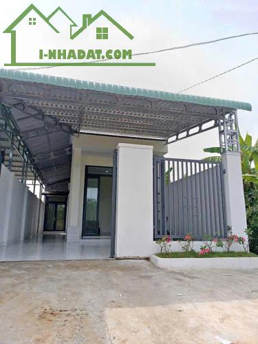 Bán Gấp Căn Nhà ở Huyện Củ Chi, DT109m2, giá 950 triệu, SHR - 2