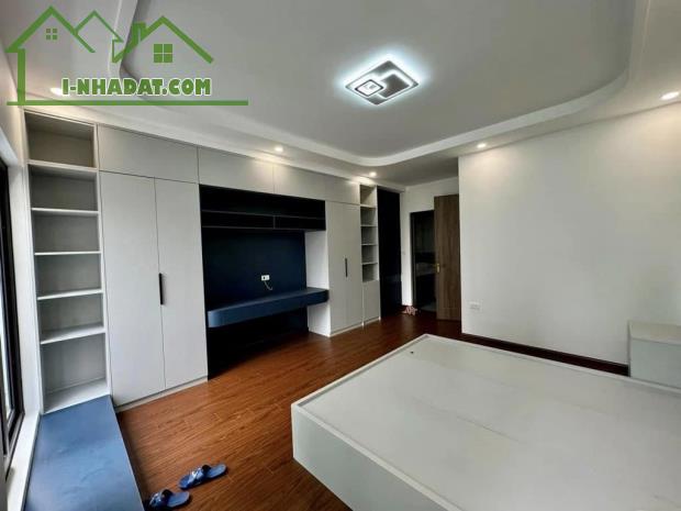 Bán nhà Thạch Bàn 34m 5tầng MT 4,5m Full Nội Thất 5,45tỷ - 2
