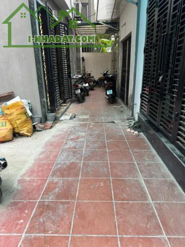 Bán nhà Thạch Bàn 34m 5tầng MT 4,5m Full Nội Thất 5,45tỷ - 5