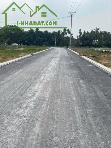 CHÍNH CHỦ QUÁ MỆT BÁN LÔ ĐẤT GẦN CHỢ ĐỨC HÒA 100M2 THỔ CƯ SHR 600TR - 1