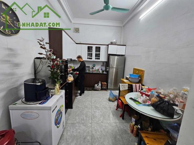 🚗 NHÀ GIA THƯỢNG – 55M² – 4 TẦNG – VIEW SÔNG – 6,15 TỶ! - 4