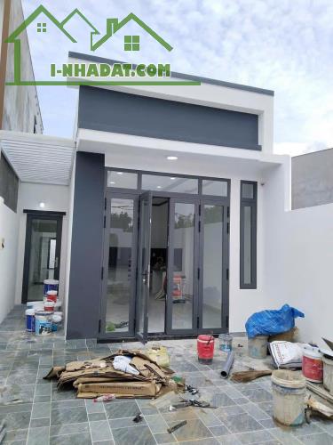 Nhà cấp 4 vừa xây xong, 77m2, Tân Phú Trung, SHR, Giá 1 tỷ 030.