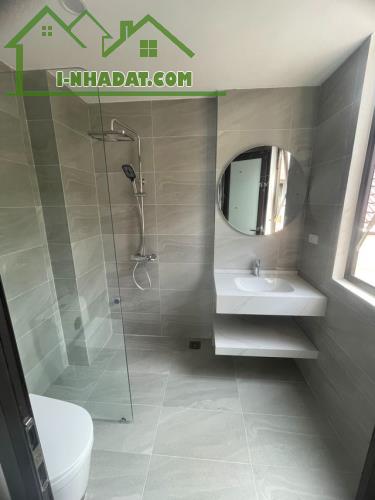 Bán gấp nhà Việt Hưng Long Biên 40m 5T MT5.3m hơn 7 tỷ gần ô tô lô góc thoáng sáng - 4