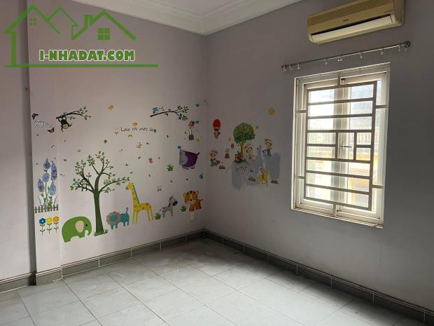 Bán nhà phố Trương Định, Hoàng Mai 41m, 5 tầng. Giá: 8.8 tỷ. LH: 0937158386 - 3