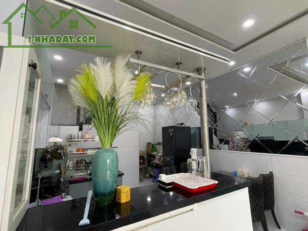 CỰC VIP Q7 - Nguyễn Thị Thập thông Tân Mỹ - 3PN - 4X12m - nhỉnh 4 tỷ - 3