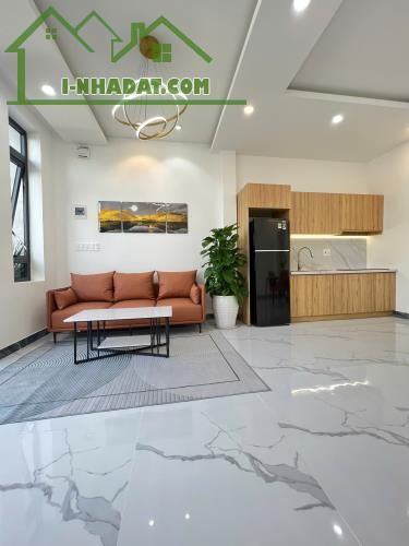 Nhà mới xây tặng toàn bộ nội thất tại KCN Tân Hương - 1