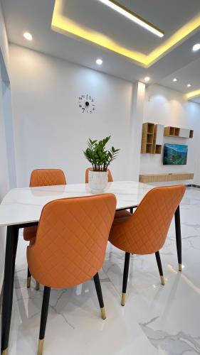 Nhà mới xây tặng toàn bộ nội thất tại KCN Tân Hương - 2