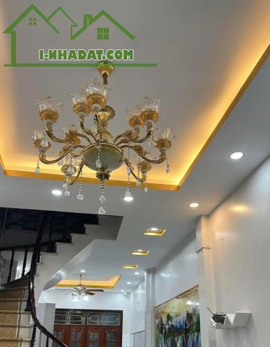 Tin hót bán nhà Ngọc Lâm tương lai mặt đường ô tô kinh doanh giá bán 4 tỷ 1. - 1