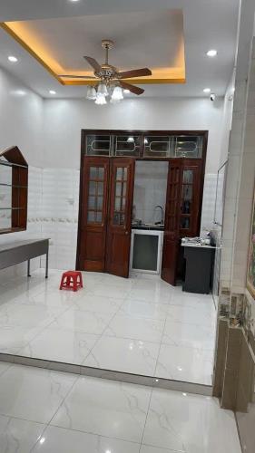 Tin hót bán nhà Ngọc Lâm tương lai mặt đường ô tô kinh doanh giá bán 4 tỷ 1.
