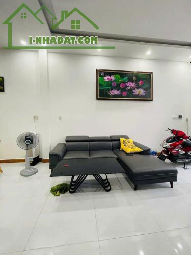 Nhà 1 trệt 1 lầu đường oto gần quảng trường Mỹ Tho Tiền Giang - 3
