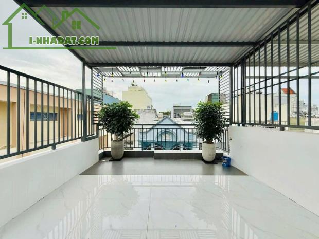 NHÀ LÝ THÁI TỔ 4 TẦNG. DT 3M X 15M NỞ HẬU 5M. HẺM 3M THÔNG. GIÁ NHỈNH 6 TỶ - 5