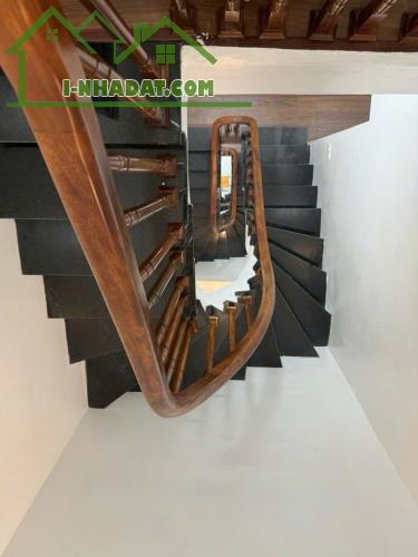 Bán nhà phố Thanh Nhàn, ngõ 3 gác - 28/30m2 x 4 Tầng 4 ngủ đủ nội thất - Giá 5.75 Tỷ - 4