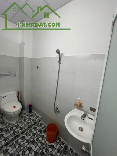 BÁN NHÀ PHƯỜNG 2 TÂN BÌNH, Đường Hoàng Văn Thụ, 50M2 (4,2MX12M), 3PN,3WC, GIÁ 6 TỶ - 2