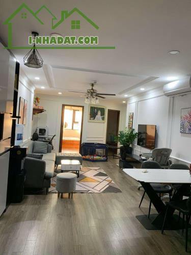 Bán căn hộ cc cao cấp Vinaconex 82m2 x 3 ngủ tại đường Nguyễn Xiển - Hoàng Mai - Giá 5.2 - 2