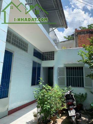 Nhà hẻm lộ giới  Phạm Văn Đồng – Lê Quang Định  97m2  Gò Vấp  19 tỷ.