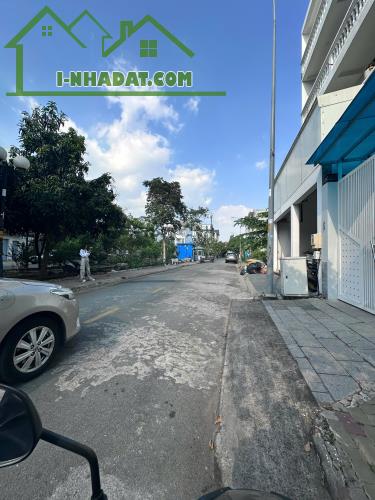 Bán Biệt thự Trần Não Quận 2, DT 8x23m, CN 184m2, Hầm 3 tầng, 38.5 tỷ
