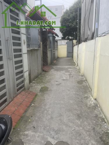 Bán nhanh 62m2 đất Ngô Xuân Quảng 2 mặt thoáng giá 93tr/m2