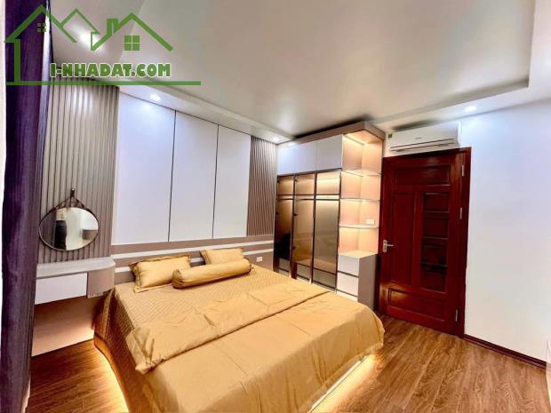 SIÊU PHẨM HỒNG ĐÔ, NHÀ XÂY MỚI TINH 6 TẦNG THANG MÁY, TRƯỚC NHÀ Ô TÔ ĐỖ CỬA, FULL NỘI THẤT - 1
