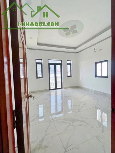 CHÍNH CHỦ GỬI BÁN NHÀ 3 LẦU ĐÃ HOÀN CÔNG CẠNH TRUNG TÂM TP BIÊN HÒA - 4