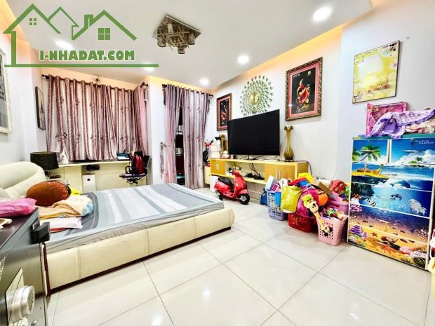 🏡 NHÀ HXT 8M TÂN PHÚ, VỊ TRÍ ĐẮC ĐỊA LŨY BÁN BÍCH, 80M2, 4TẦNG, 4PN, 5WC, 9,5 TỶ (SHR). - 3