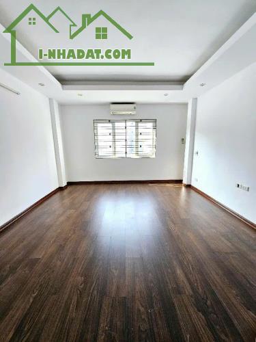 Bán nhà Lĩnh Nam ngõ SH quay đầu, nhà mới đẹp long lanh, 33m 5 tầng 5.8 tỷ - 3