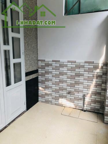 Nhà Nguyên Căn 3PN Cho Thuê - Vị Trí Đẹp Tại Ninh Kiều, Giá Cực Tốt Chỉ 5,5 Triệu/Tháng - 1