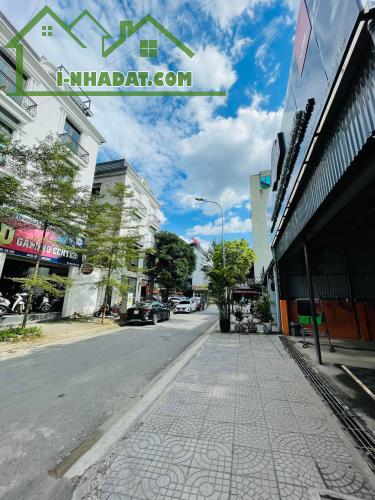 Trung tâm Trâu Quỳ -73m2 viện kinh tế mtien 5.6m nở hậu đường 5m thông .0982852808
