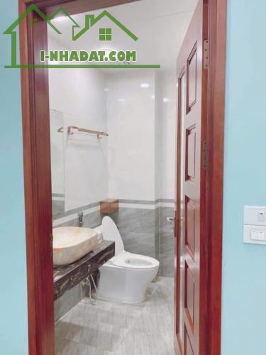Cần bán gấp!Nhà dân xây,oto ngủ trong nhà Quang Tiến,Đại Mỗ,Từ Liêm 75m2x3T,cực đẹp 10,5tỷ - 4