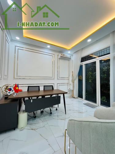 Biệt thự 4 tầng 7.5x17m chỉ 16.5 tỷ hẻm 6m 134 sát đường Nguyễn Thị Thập Bình Thuận Q7 - 4