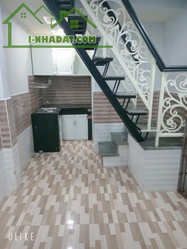 Bán nhà dưới 2 tỷ 4 gần mặt tiền Hưng Phú p9 Q8, sổ hồng riêng