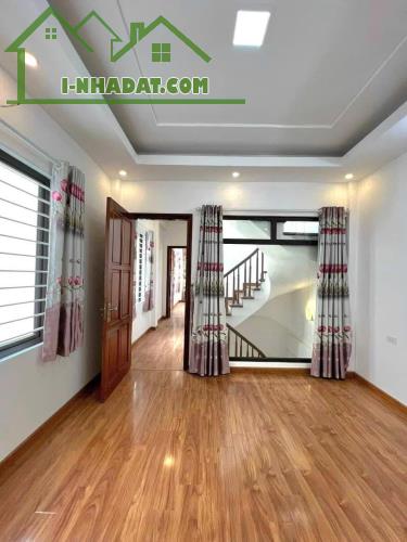 Nhà đẹp, lô góc 2 thoáng, Hà trì, Kiến Hưng, Hà Đông, 36m2, 4T, oto, KD giá rẻ nhỉnh 7 tỷ.