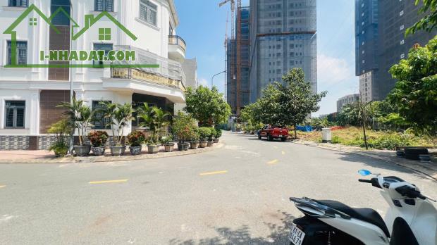 Bán Gấp 2 Lô Đất 4mx15.5m Làng Đại Học Dĩ An Sát KĐT Bcon City - 2