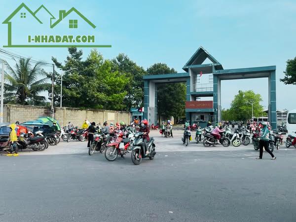 MẶT TIỀN DT784, NGAY CỔNG CHÍNH CTY SCAN SPORTS. GIÁ hơn 2 tỷ. TL