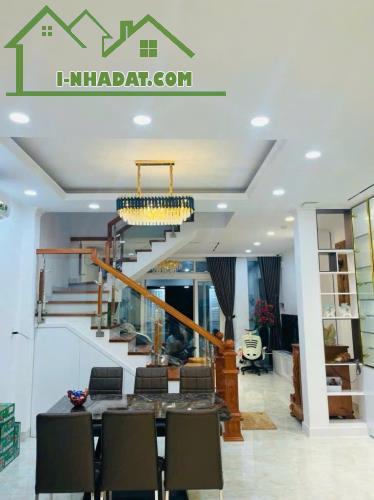 Cơ Hội Vàng! Nhà DT 95m², Ngay Thống Nhất, Chỉ 10 Tỷ, Sổ Hồng Chính Chủ! - 2