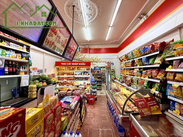 Bán nhà phố Nguyên Hồng, Đống Đa 51m, 4 tầng, mt 4.5m. Giá: 29.8 tỷ. LH: 0937158386 - 2