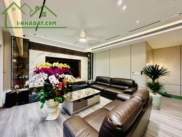 Bán căn hộ The Emerald CT8 Mỹ Đình, 12,5 tỷ, 141,62m2, 4PN, 3WC - 2