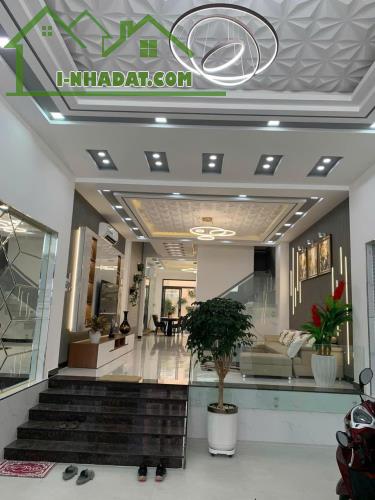 Bán Nhà Riêng Phú Hữu - Q9 - (5x15) đang cho thuê kinh doanh, giá chỉ 5,05 tỷ shr