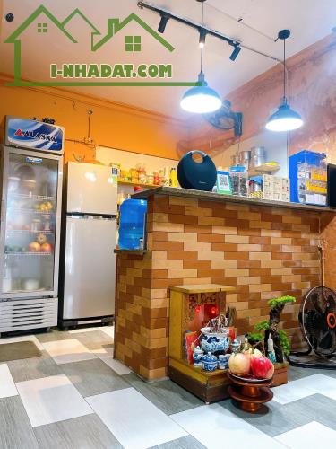 BÁN NHÀ ĐƯỜNG LÁNG - 90M2 - MT 6M - 24 TỶ - LÔ GÓC - KINH DOANH CAFE - Ô TÔ DỪNG ĐỖ NGÀY - 2