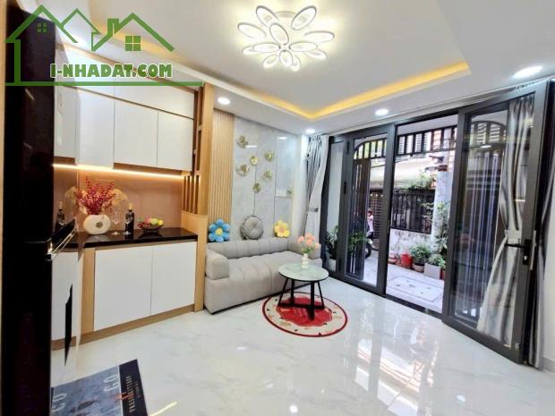 Bán nhà Phú Nhuận _ Thích Quảng Đức - 25m2 - 5 tầng - nhỉnh 5 tỷ - 1