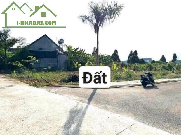 Bán lô đất góc 2 mặt tiền đường nhánh số 15 - thuộc xã Hòa Long, TP Bà Rịa.