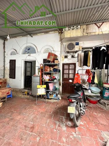 BÁN MẢNH ĐẤT NGÕ 88 GIÁP NHỊ, Ô TÔ VÀO NHÀ, GẦN TRƯỜNG GẦN CHỢ, SỔ ĐẸP