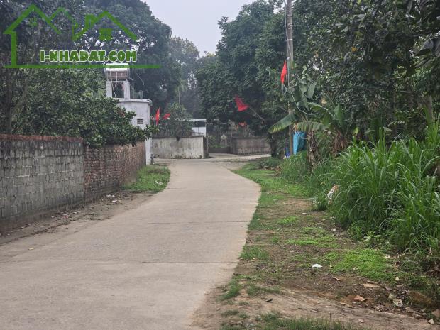 BÁN ĐẤT 125M2. TẶNG NHÀ 3 TẦNG. ĐƯỜNG 8M TẠI ĐÔNG SƠN CHƯƠNG MỸ. GIÁ NHỈNH 3 TỶ XÍU - 2