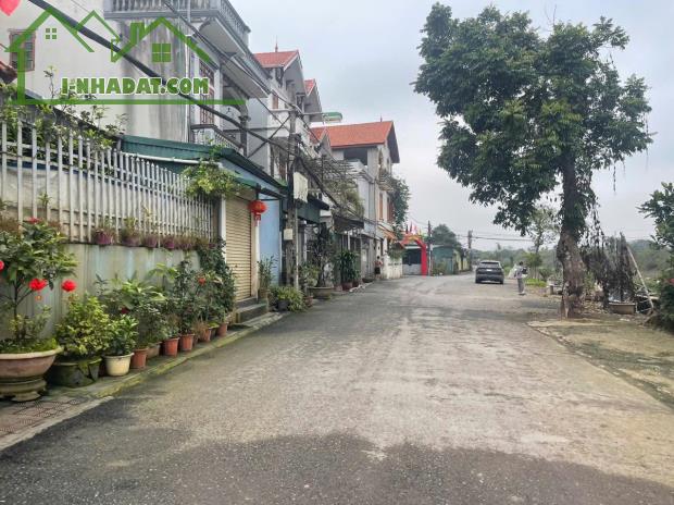 Bán nhanh mảnh đất Đa Tốn, đường nhựa xe tải vào, chỉ 3.6 tỷ. LH: 0379483926 - 2