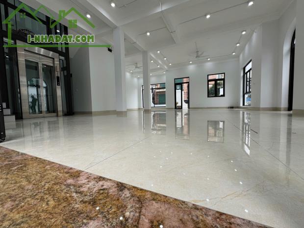BÁN BIỆT THỰ ĐƠN LẬP – LÔ GÓC 3 MẶT THOÁNG – SA ĐÔI 205M – DÒNG TIỀN 50TR/THÁNG