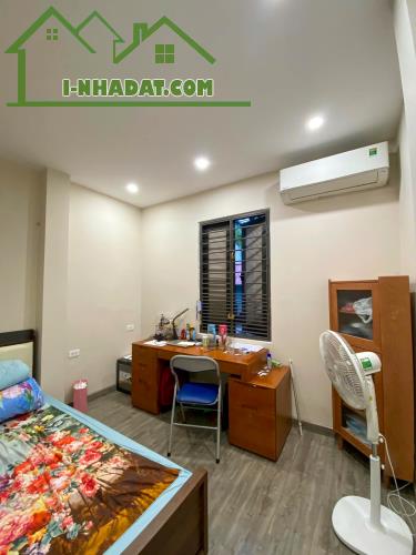 Phân lô Đường Láng,Ô tô đỗ cửa, ở sướng,48m 5 tầng 3.5m mặt, Giá 12.5 tỷ. Lh 0796193699 - 3