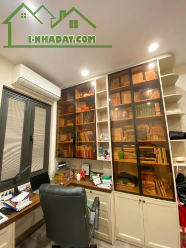 Phân lô Đường Láng,Ô tô đỗ cửa, ở sướng,48m 5 tầng 3.5m mặt, Giá 12.5 tỷ. Lh 0796193699 - 1