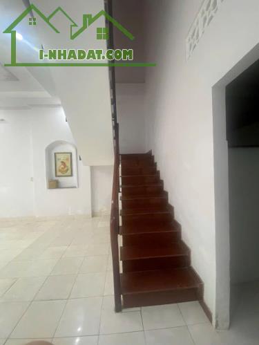 Cho thuê nhà Dt 5*18m,Trệt lầu, 3Pn HXH Tại P12,Tân Bình - 1