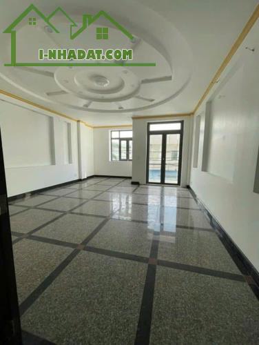 CHO THUÊ NHÀ MẶT TIỀN ĐƯỜNG CAO THẮNG GIÁ DƯỚI 30 TRIỆU THÁNG - 4