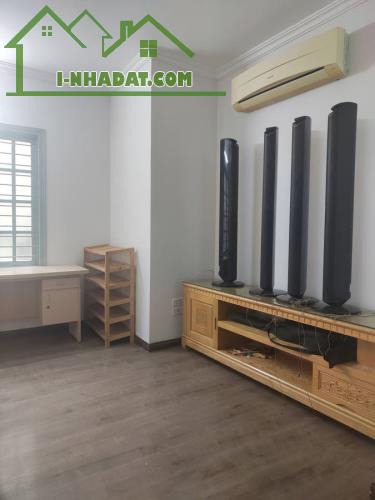 Bán nhà Tây Sơn, Đống Đa DT 40 m2, 3 thoáng, gần ô tô,nhà đẹp full nội thất, nhỉnh - 4